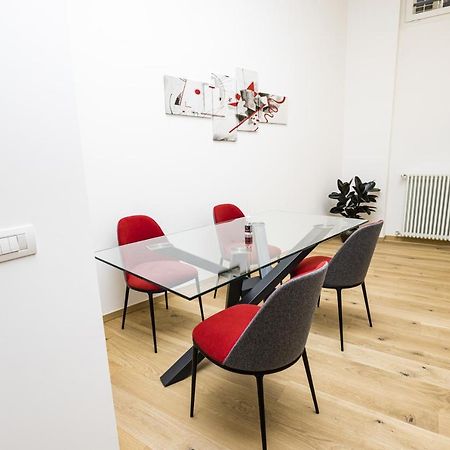 Apartament Loft La Sedia Rossa - Centro Storico Mediolan Zewnętrze zdjęcie