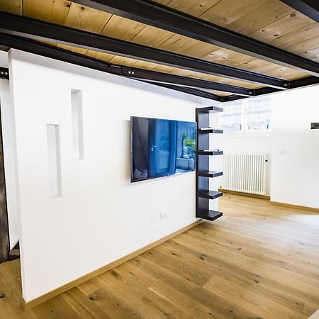 Apartament Loft La Sedia Rossa - Centro Storico Mediolan Zewnętrze zdjęcie