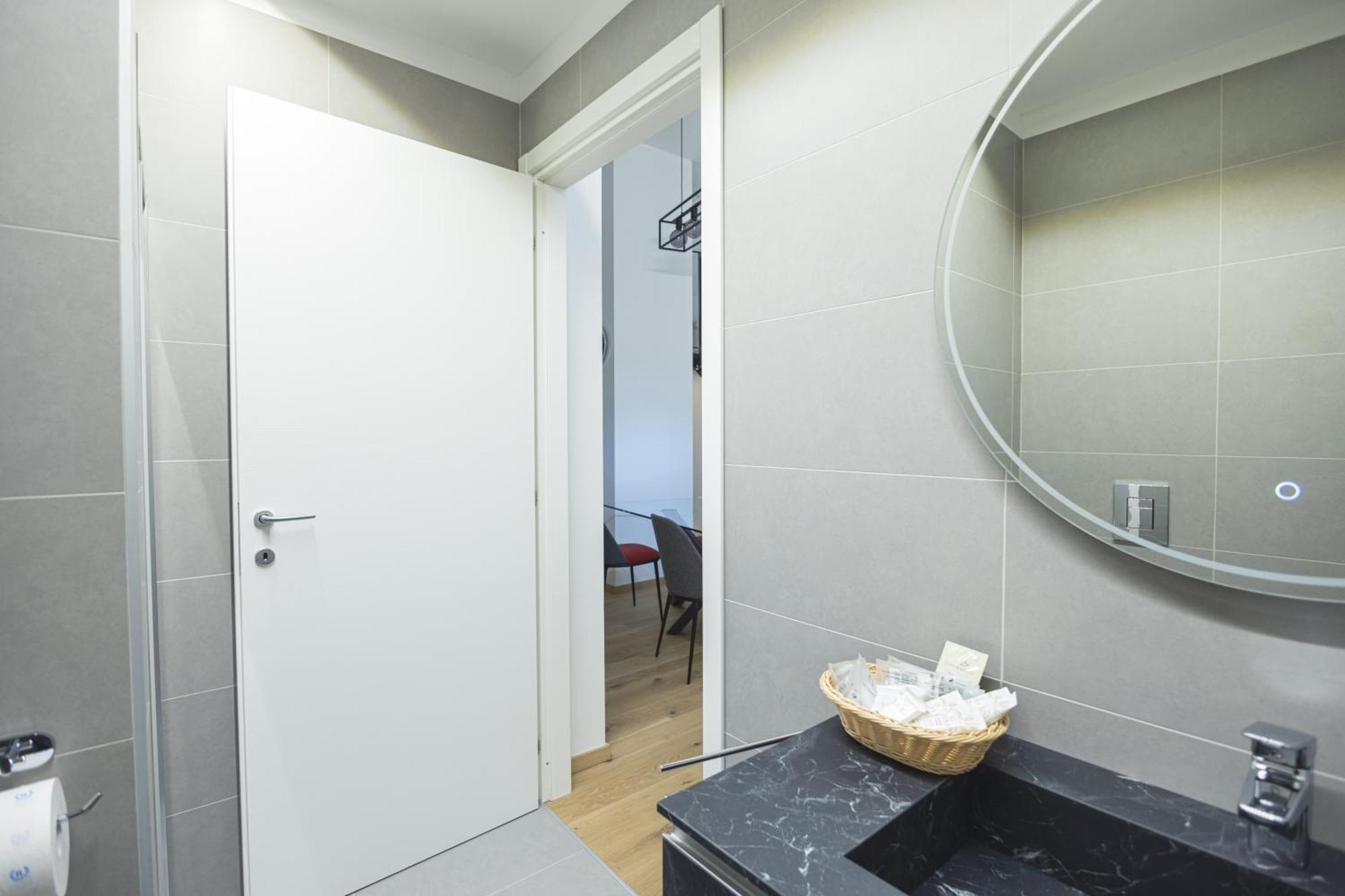 Apartament Loft La Sedia Rossa - Centro Storico Mediolan Zewnętrze zdjęcie