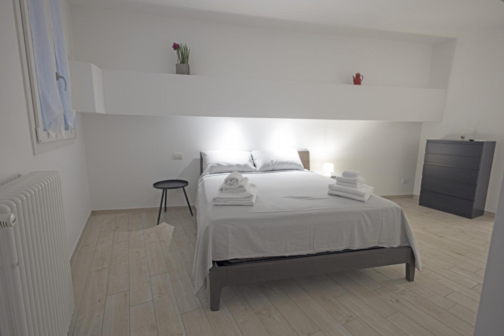 Apartament Loft La Sedia Rossa - Centro Storico Mediolan Zewnętrze zdjęcie